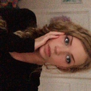 Meet your Posher, Regina